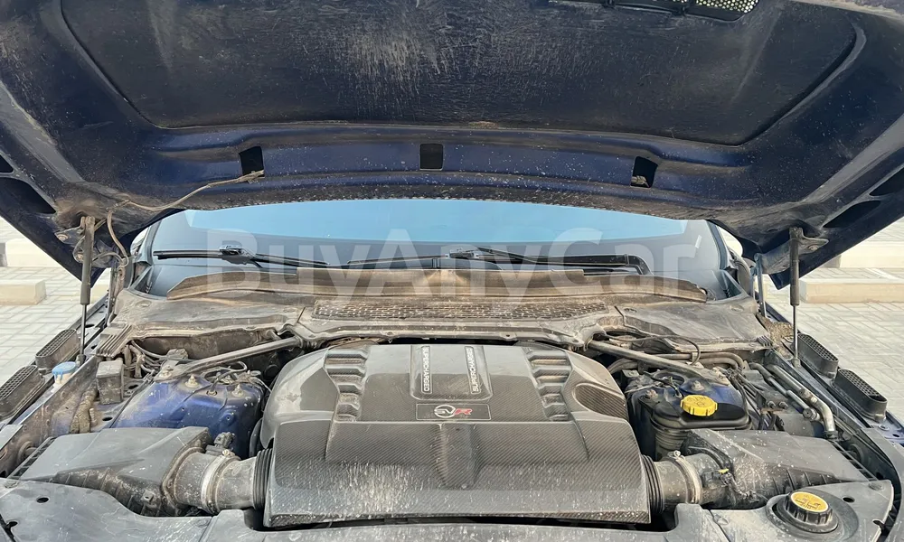 Vehicle photo 6