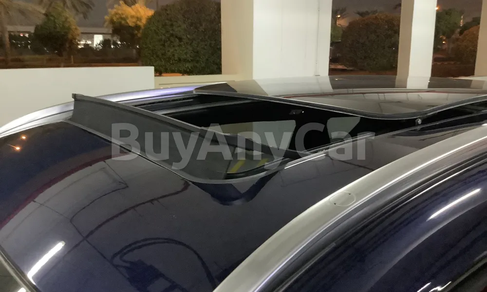Vehicle photo 5