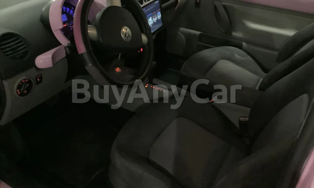 Vehicle photo 8