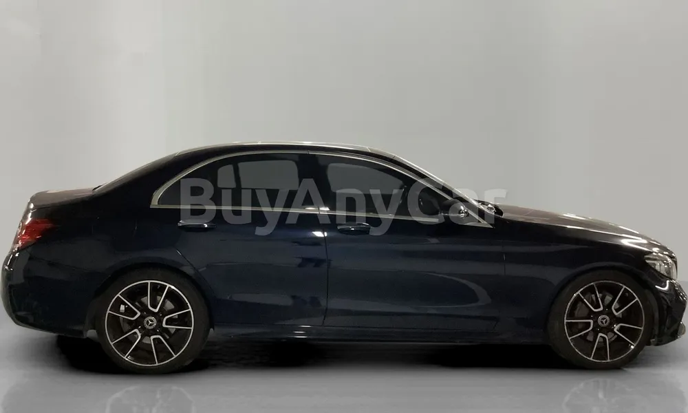 Vehicle photo 3