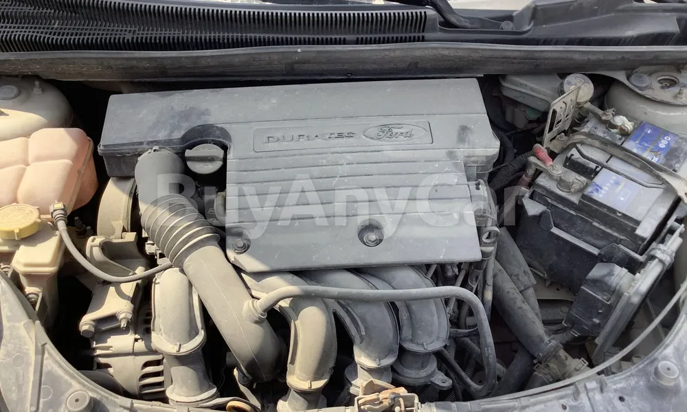 Vehicle photo 7