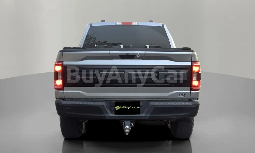 Vehicle photo 2