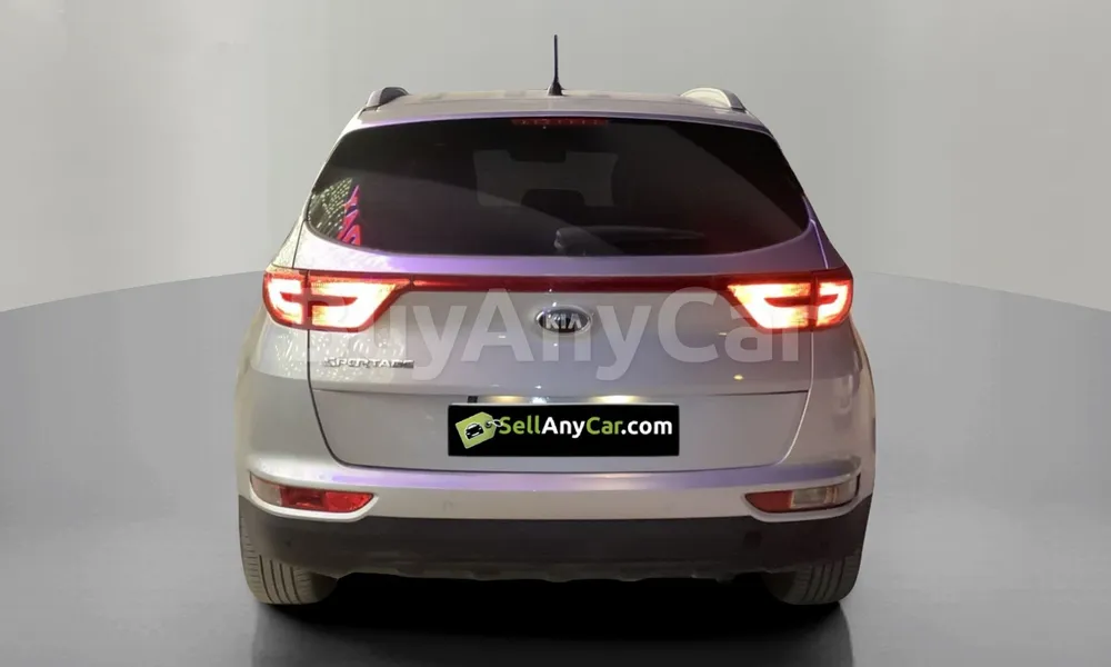 Vehicle photo 2