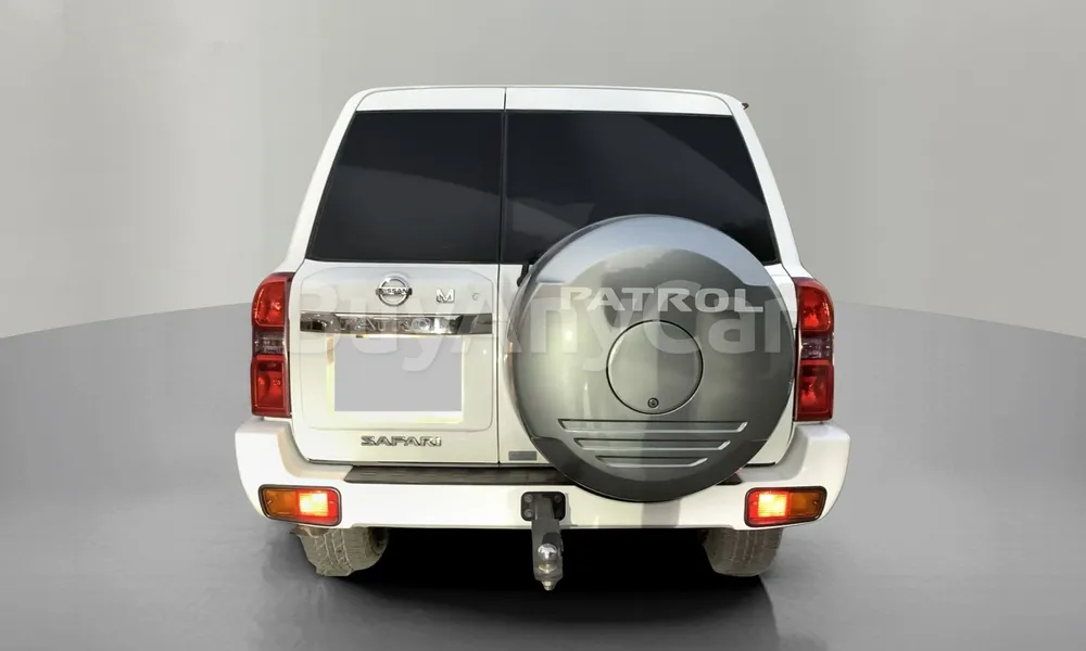 Vehicle photo 2