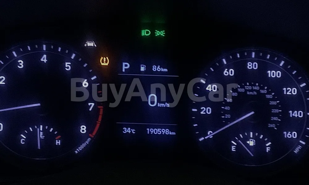 Vehicle photo 7