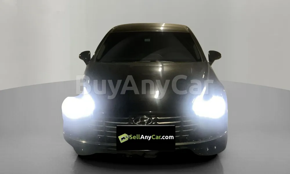 Vehicle photo 1