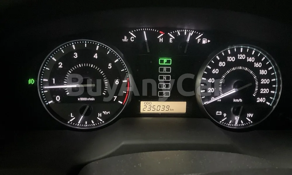 Vehicle photo 7