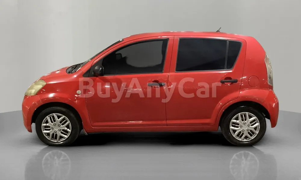 Vehicle photo 4