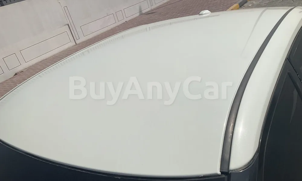 Vehicle photo 5