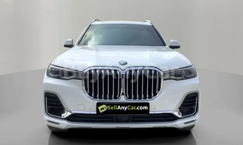 Vehicle photo 1