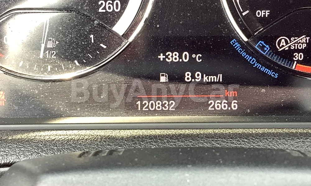 Vehicle photo 7