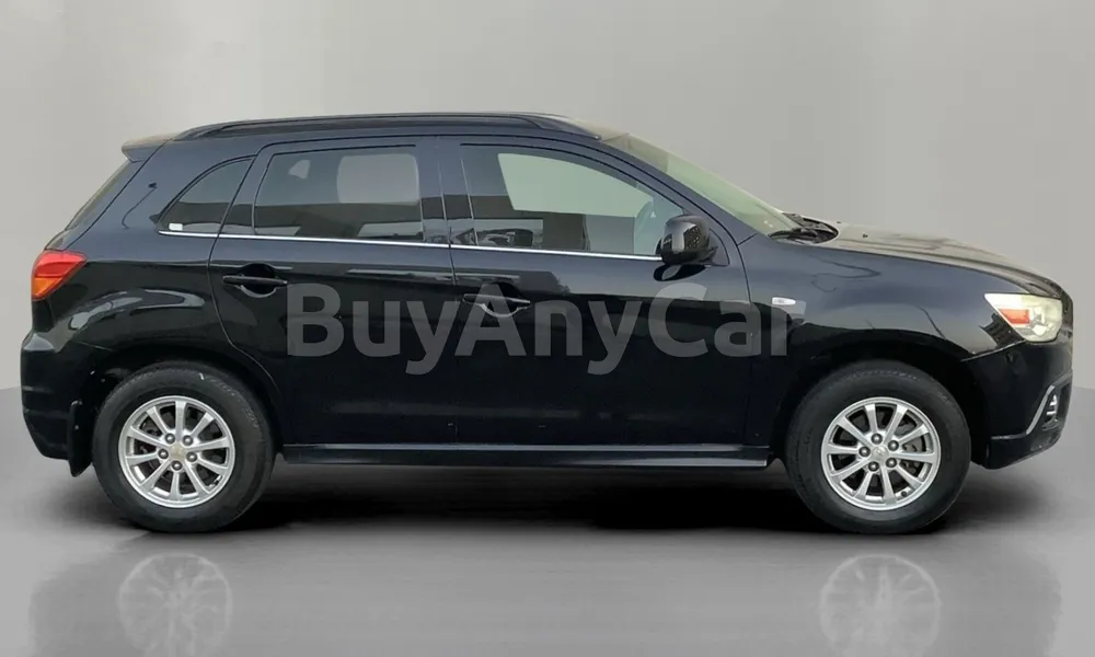 Vehicle photo 3