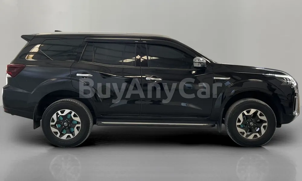 Vehicle photo 3