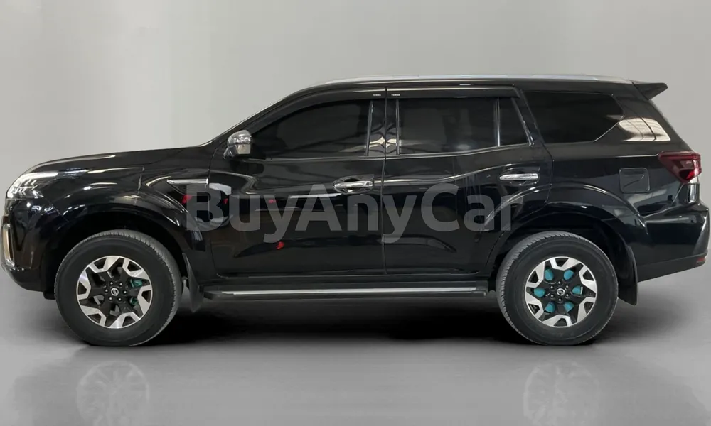 Vehicle photo 4