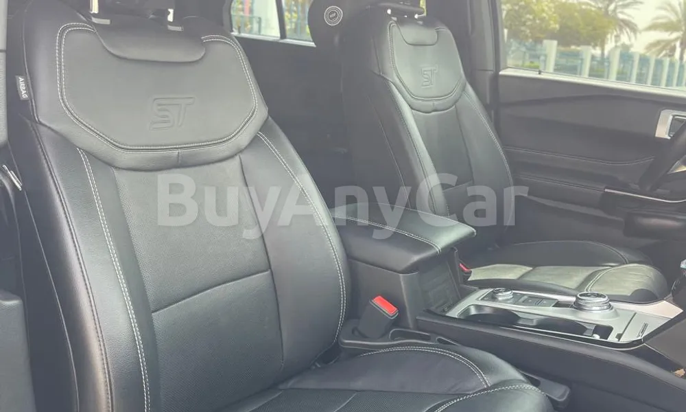 Vehicle photo 3