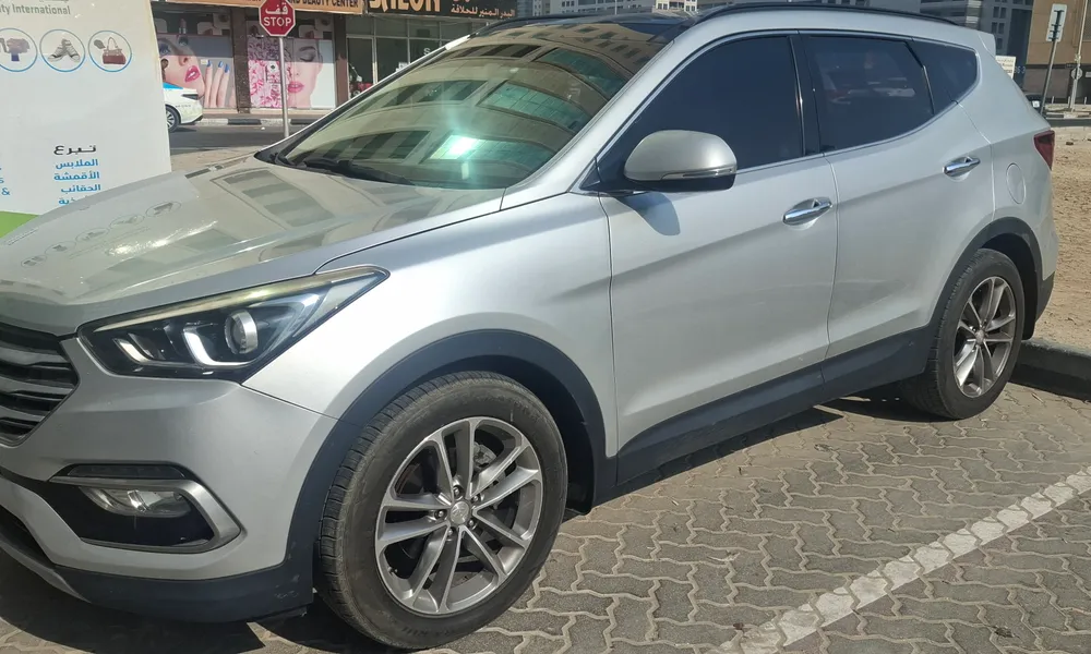 Vehicle photo 3