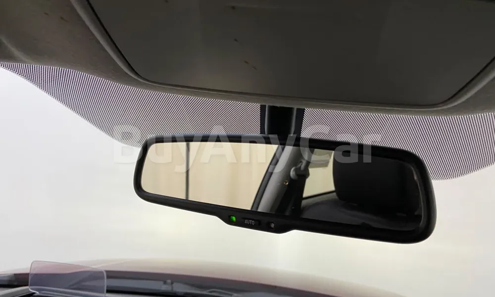 Vehicle photo 11