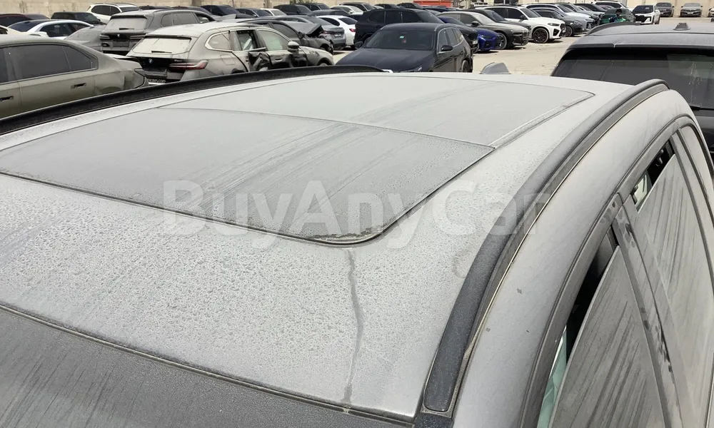 Vehicle photo 5