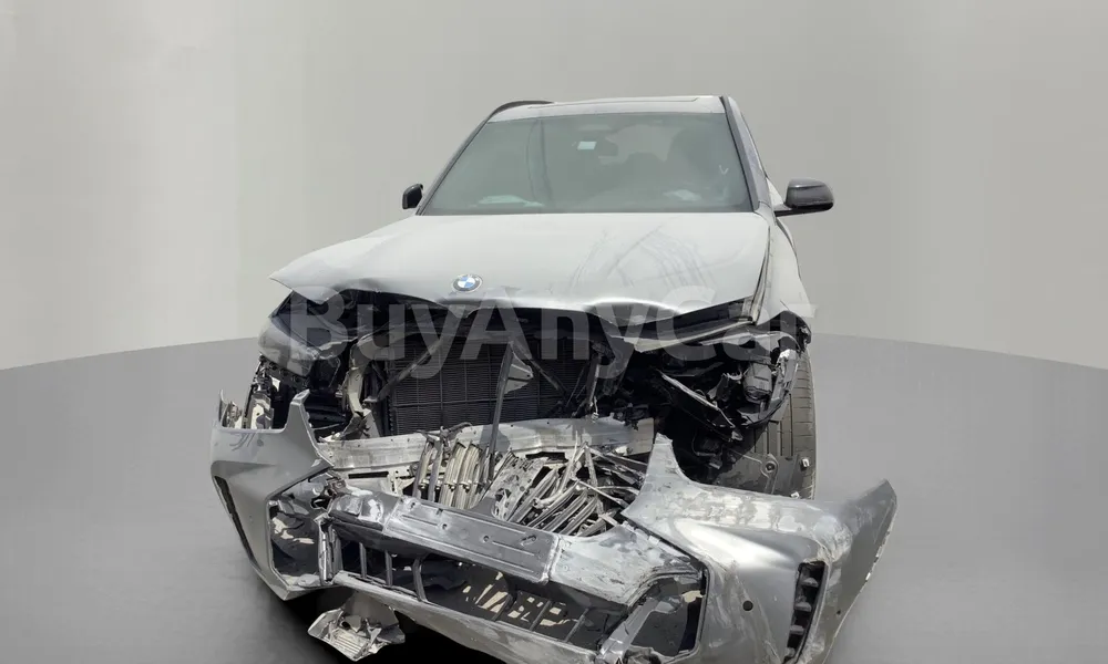 Vehicle photo 1