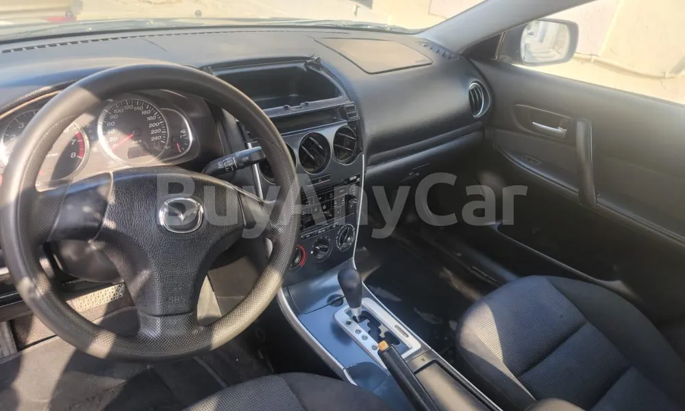 Vehicle photo 5