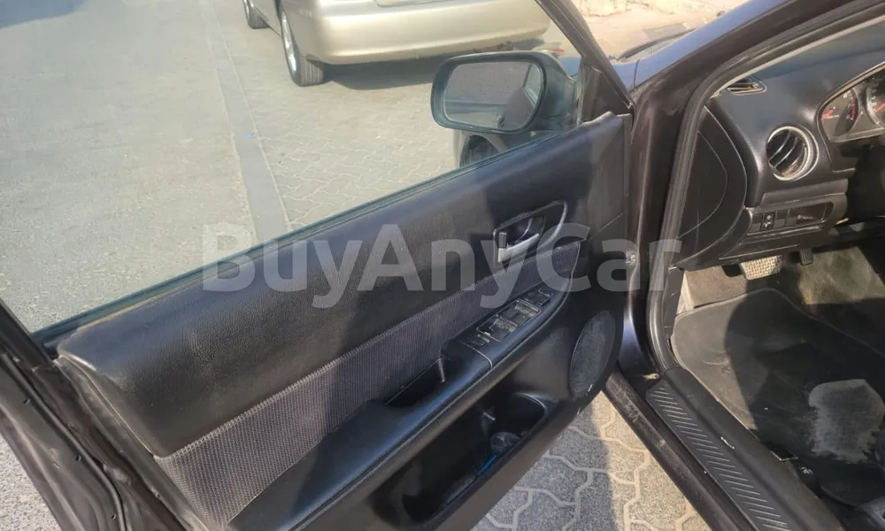 Vehicle photo 9