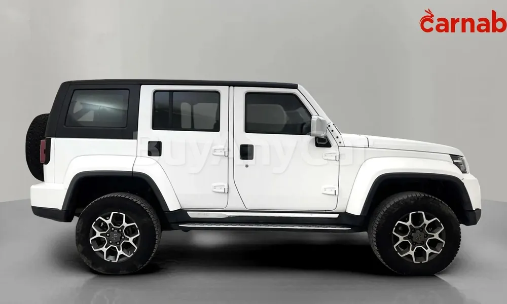 Vehicle photo 4