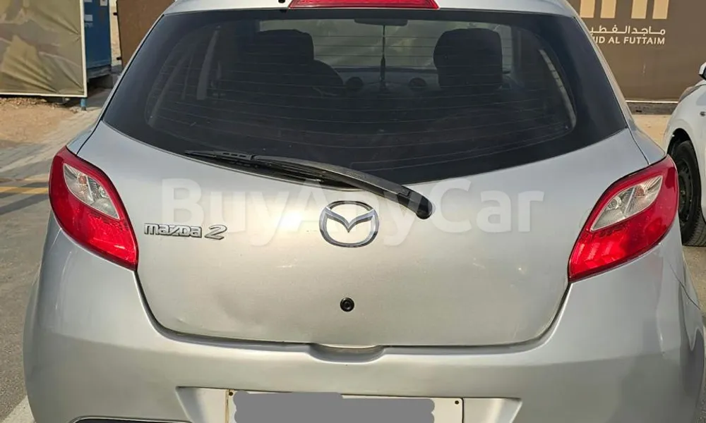 Vehicle photo 4