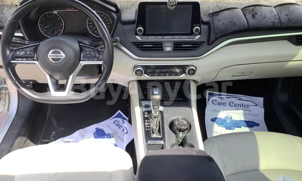 Vehicle photo 8