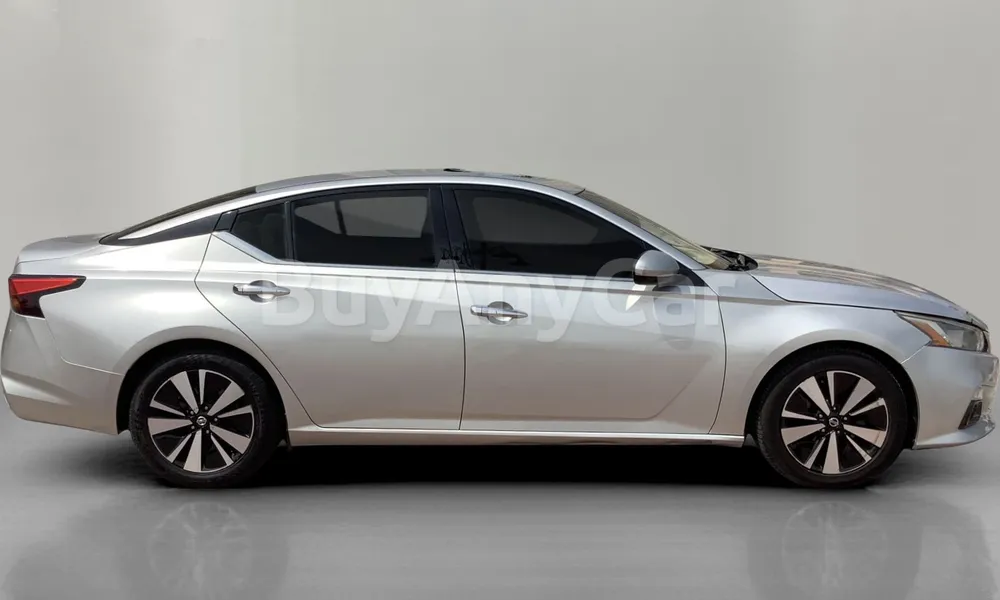 Vehicle photo 3