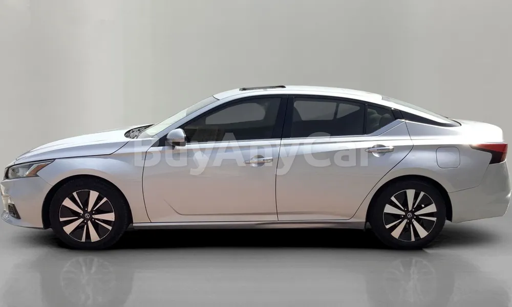 Vehicle photo 4