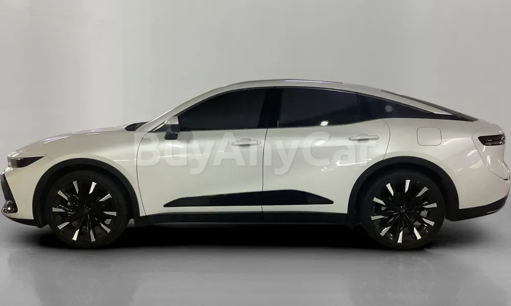 Vehicle photo 4