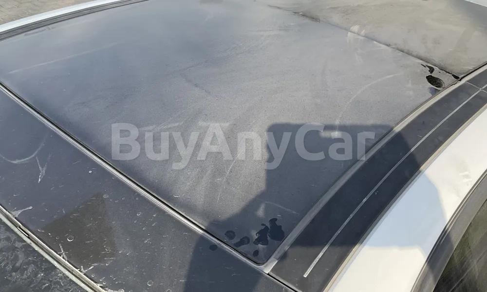 Vehicle photo 5
