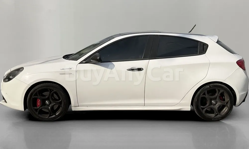 Vehicle photo 3