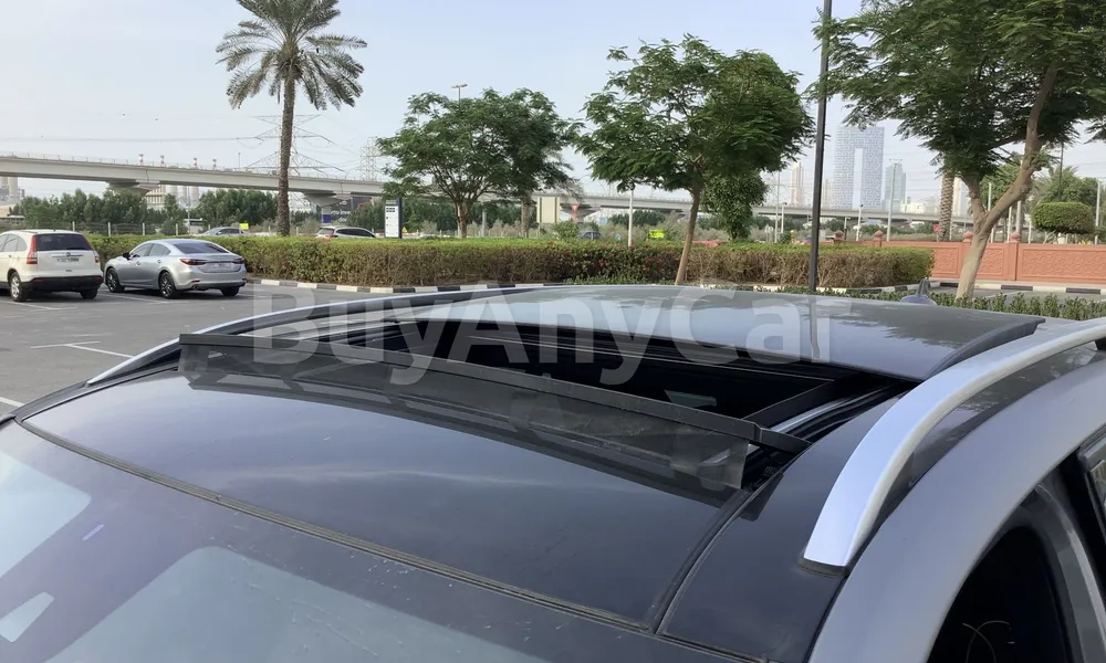 Vehicle photo 5