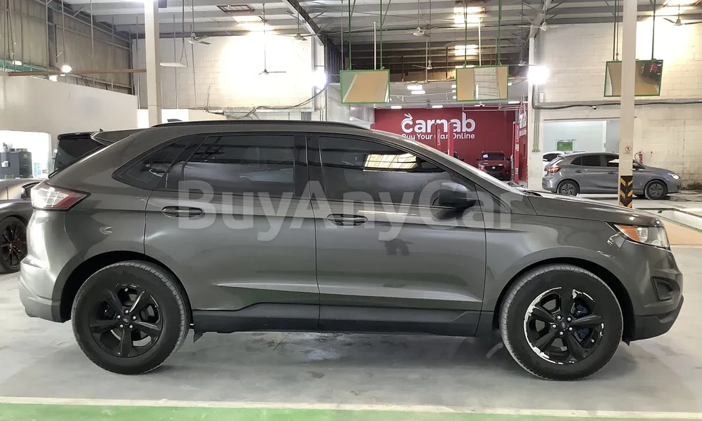 Vehicle photo 4