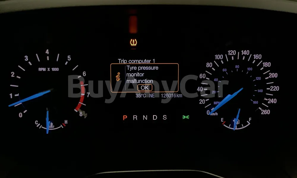 Vehicle photo 6