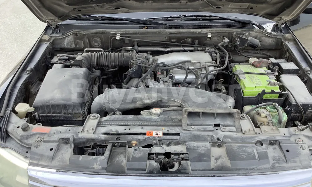 Vehicle photo 6