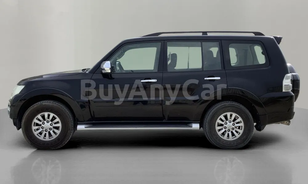 Vehicle photo 4