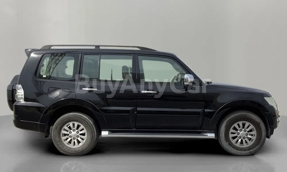 Vehicle photo 3