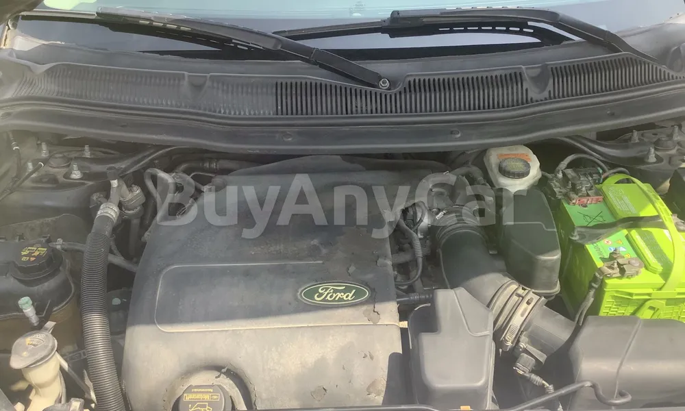 Vehicle photo 7