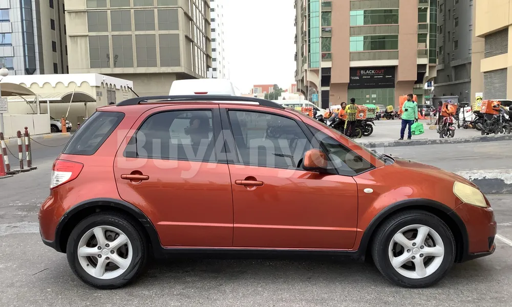 Vehicle photo 5