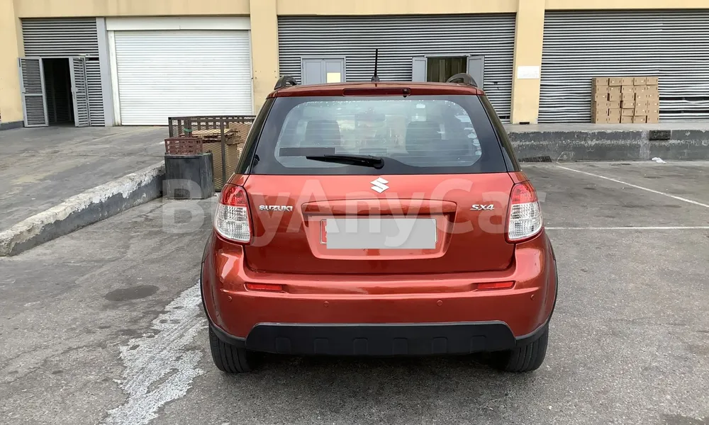 Vehicle photo 2