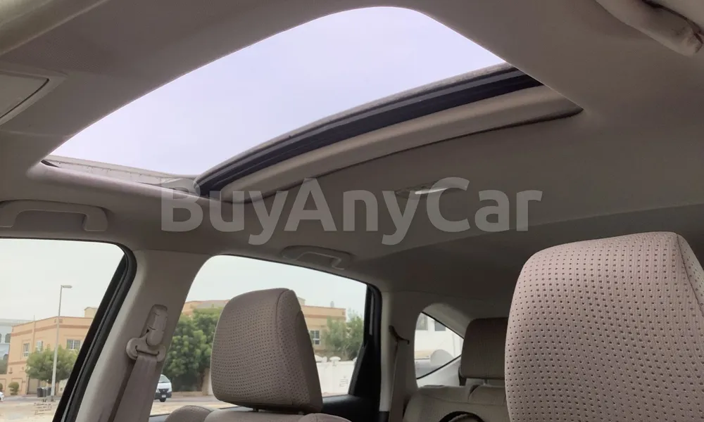 Vehicle photo 9
