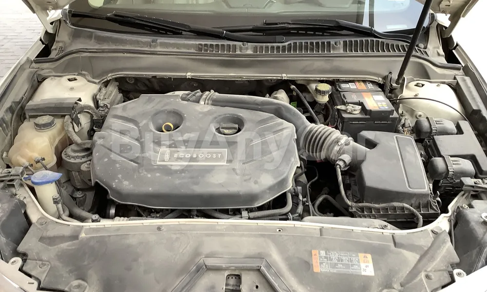 Vehicle photo 6