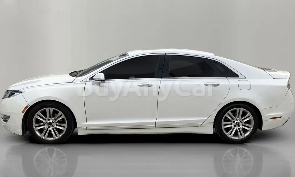 Vehicle photo 4