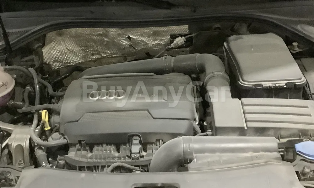 Vehicle photo 6