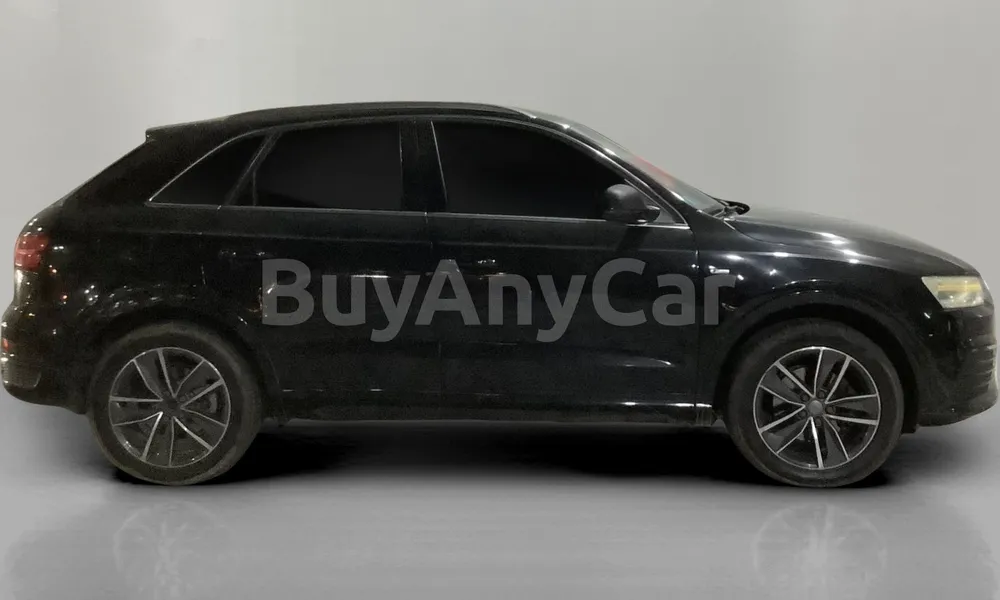 Vehicle photo 3