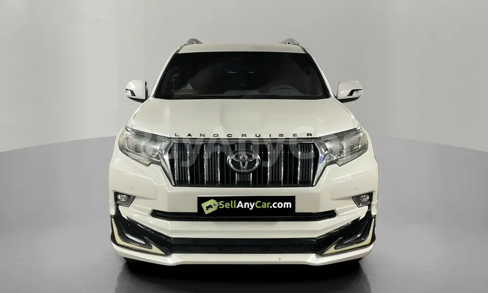 Vehicle photo 1