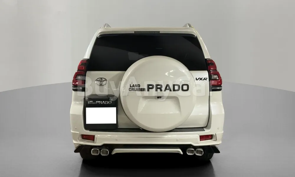 Vehicle photo 2