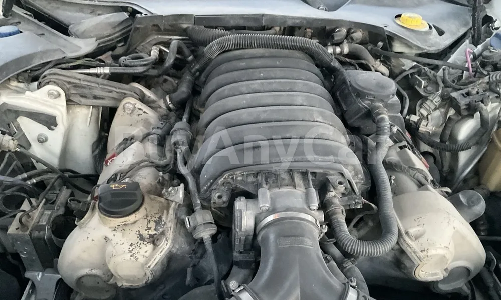Vehicle photo 5
